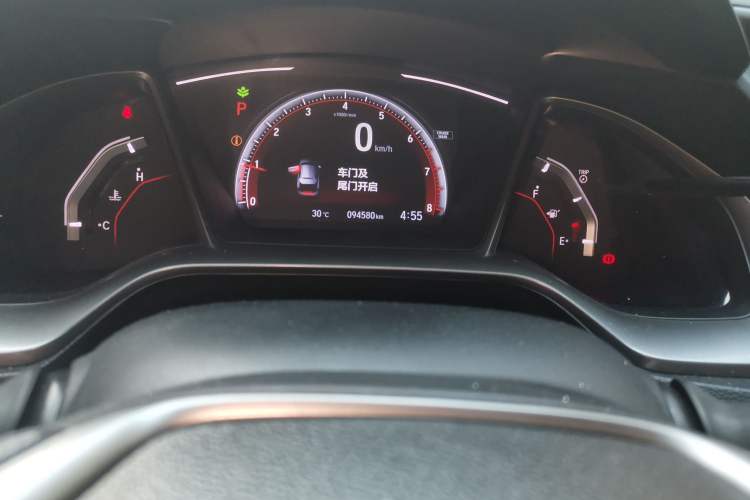 Used Honda Civic 2021 HATCHBACK 220TURBO CVT Trendy Cool Edition Odometer Close Up