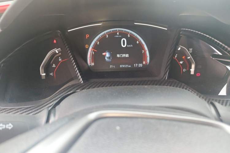 Used Honda Civic 2021 HATCHBACK 220TURBO CVT Trendy Cool Edition Odometer Close Up