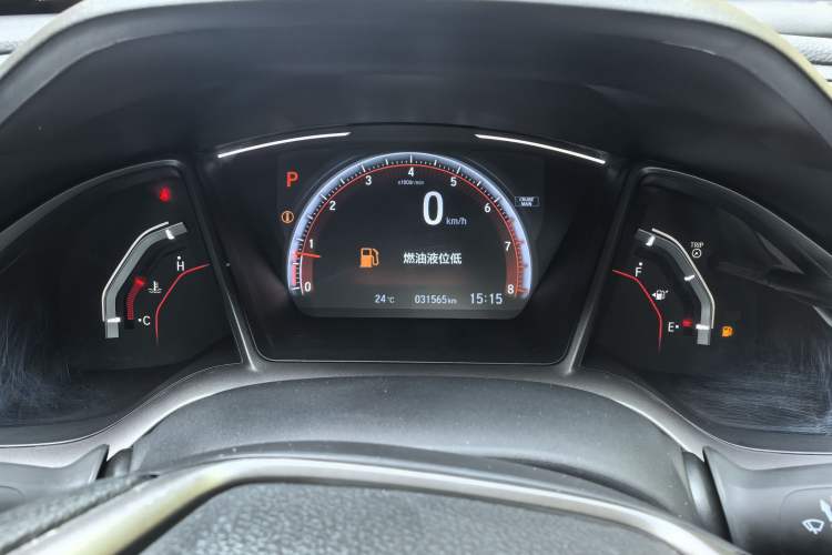 Used Honda Civic 2021 HATCHBACK 220TURBO CVT Trendy Cool Edition Odometer Close Up