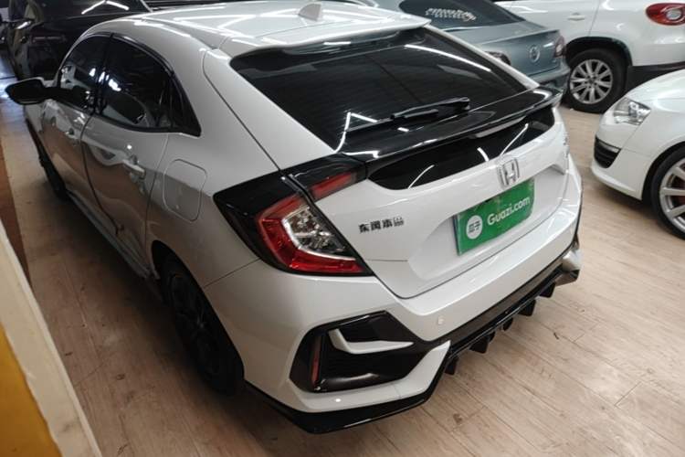 Used Honda Civic 2021 HATCHBACK 220TURBO CVT New Trendsetter Rear Left 45 Deg