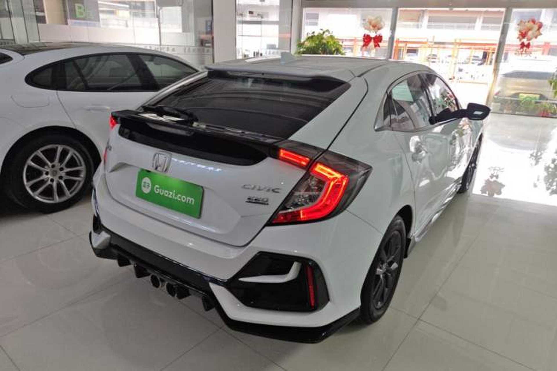 Used Honda Civic 2021 HATCHBACK 220TURBO CVT New Trendsetter Rear Right 45 Deg