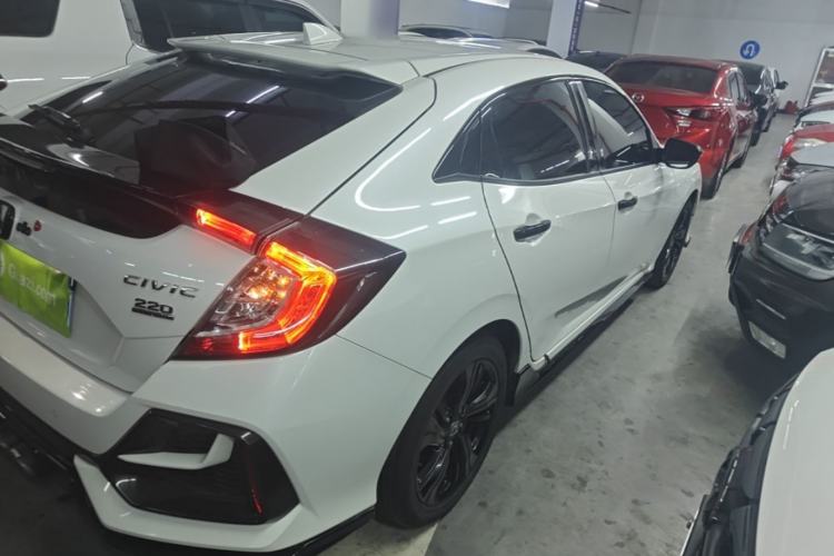Used Honda Civic 2021 HATCHBACK 220TURBO CVT Trendy Cool Edition Rear Right 45 Deg