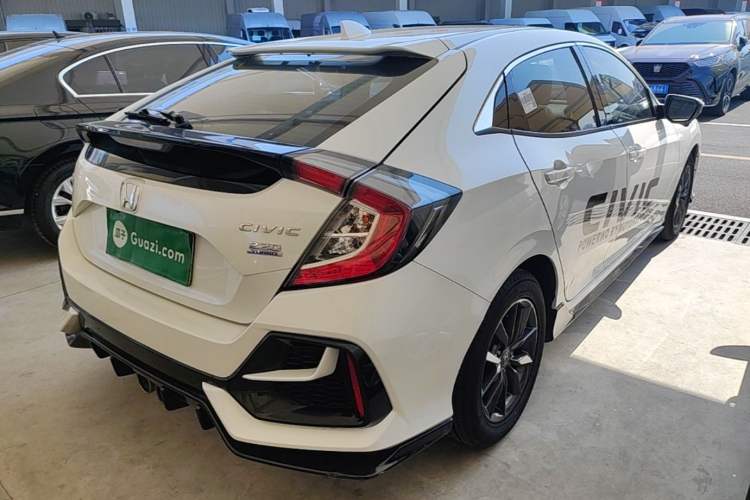 Used Honda Civic 2021 HATCHBACK 220TURBO CVT New Trendsetter Rear Right 45 Deg