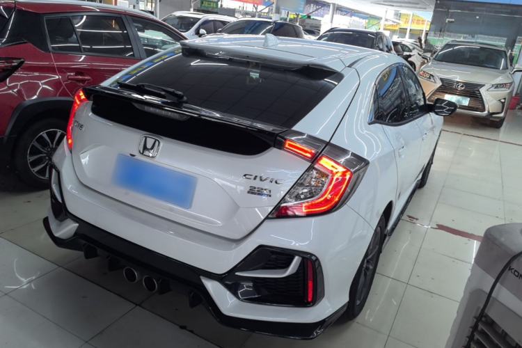 Used Honda Civic 2021 HATCHBACK 220TURBO CVT New Trendsetter Rear Right 45 Deg