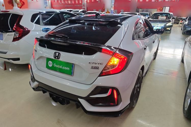 Used Honda Civic 2021 HATCHBACK 220TURBO CVT New Trendsetter Rear Right 45 Deg