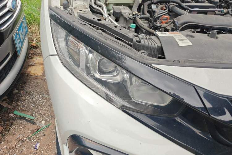 Used Honda Civic 2021 HATCHBACK 220TURBO CVT New Trendsetter Right Front Headlight
