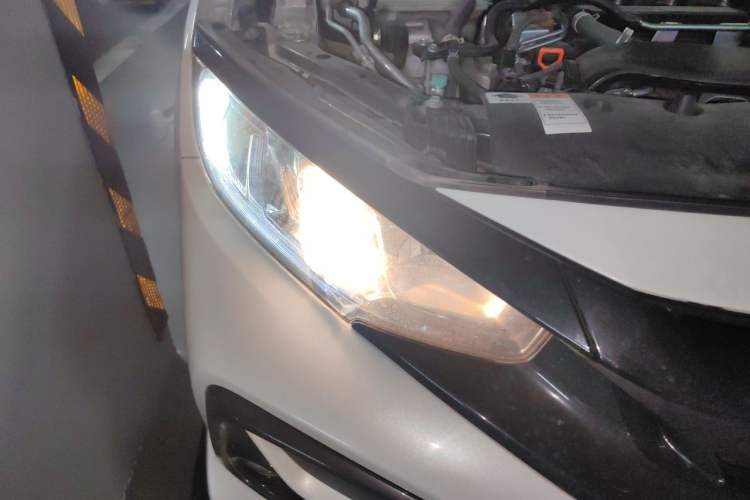 Used Honda Civic 2021 HATCHBACK 220TURBO CVT New Trendsetter Right Front Headlight