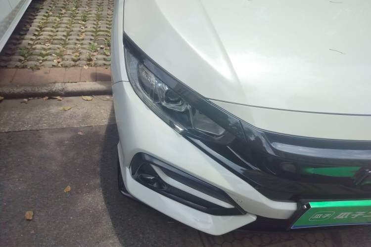Used Honda Civic 2021 HATCHBACK 220TURBO CVT New Trendsetter Right Front Headlight