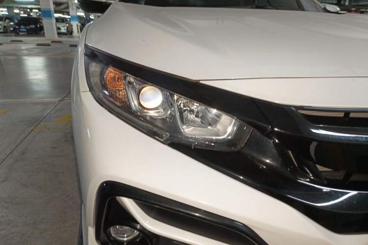 Used Honda Civic 2021 HATCHBACK 220TURBO CVT New Trendsetter Right Front Headlight