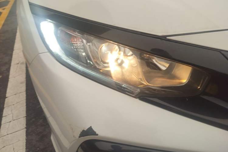 Used Honda Civic 2021 HATCHBACK 220TURBO CVT New Trendsetter Right Front Headlight