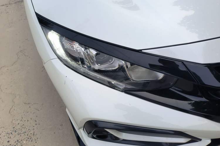 Used Honda Civic 2021 HATCHBACK 220TURBO CVT New Trendsetter Right Front Headlight