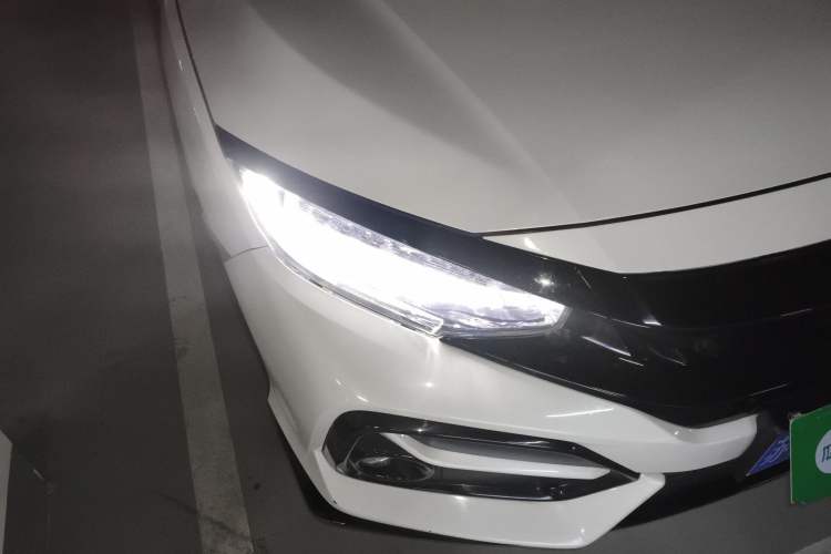Used Honda Civic 2021 HATCHBACK 220TURBO CVT New Trendsetter Right Front Headlight