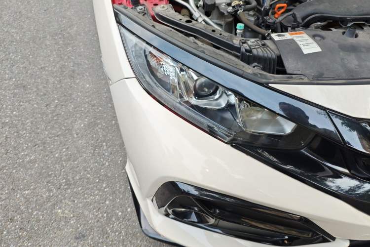 Used Honda Civic 2021 HATCHBACK 220TURBO CVT New Trendsetter Right Front Headlight