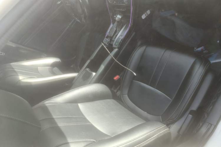 Used Honda Civic 2021 HATCHBACK 220TURBO CVT Trendy Cool Edition Right Front Seat