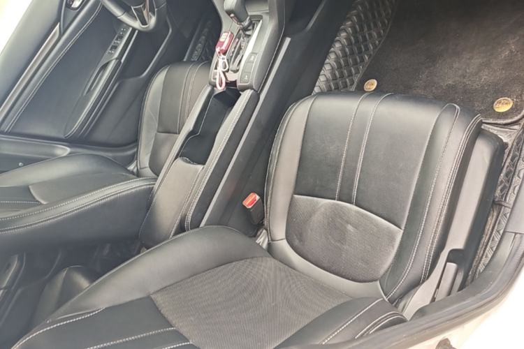 Used Honda Civic 2021 HATCHBACK 220TURBO CVT New Trendsetter Right Front Seat