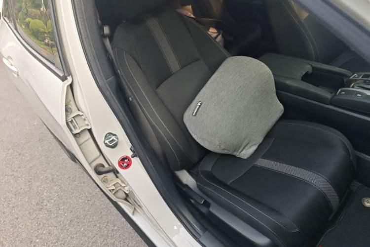 Used Honda Civic 2021 HATCHBACK 220TURBO CVT New Trendsetter Right Front Seat