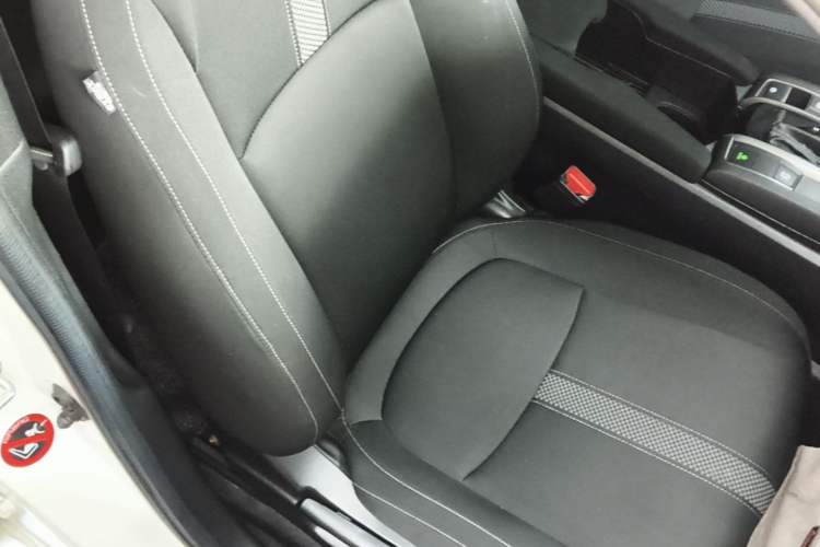 Used Honda Civic 2021 HATCHBACK 220TURBO CVT New Trendsetter Right Front Seat