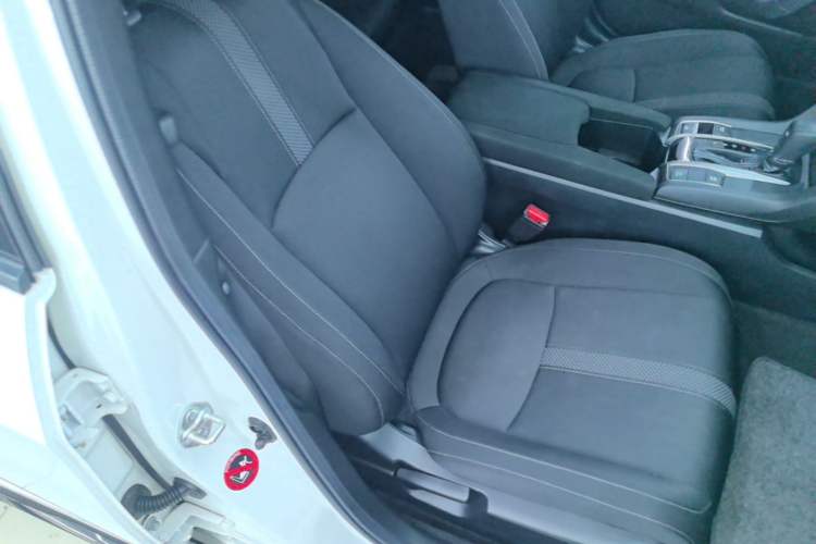 Used Honda Civic 2021 HATCHBACK 220TURBO CVT New Trendsetter Right Front Seat