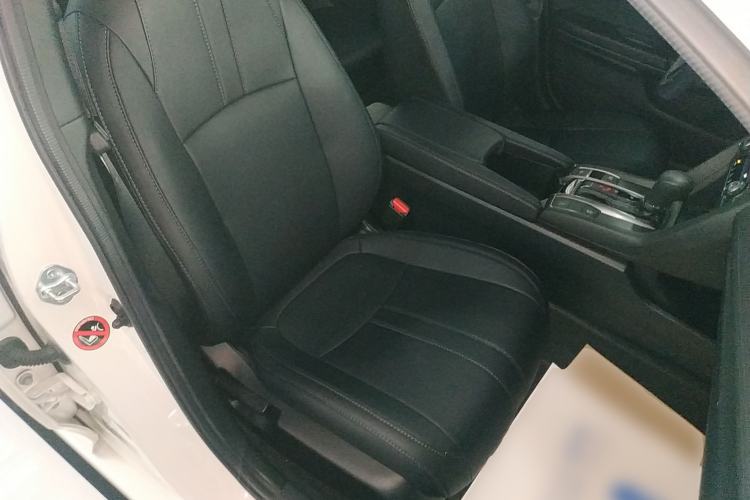 Used Honda Civic 2021 HATCHBACK 220TURBO CVT New Trendsetter Right Front Seat