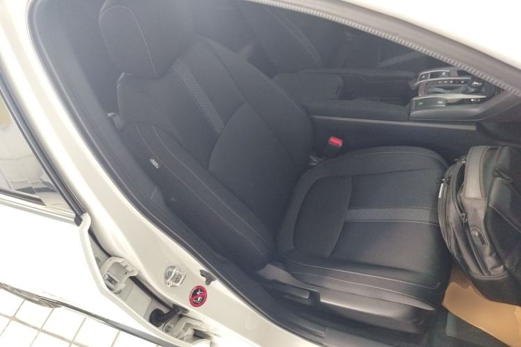 Used Honda Civic 2021 HATCHBACK 220TURBO CVT New Trendsetter Right Front Seat