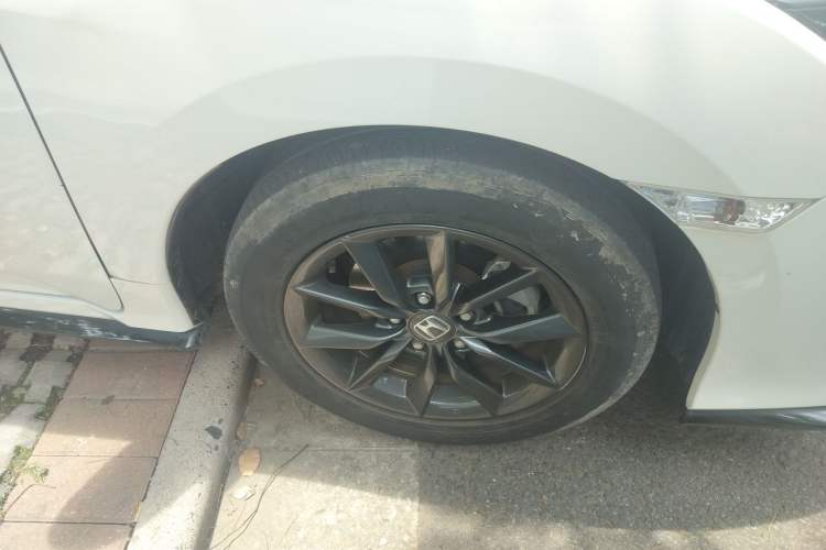 Used Honda Civic 2021 HATCHBACK 220TURBO CVT New Trendsetter Right Front Wheel Hub