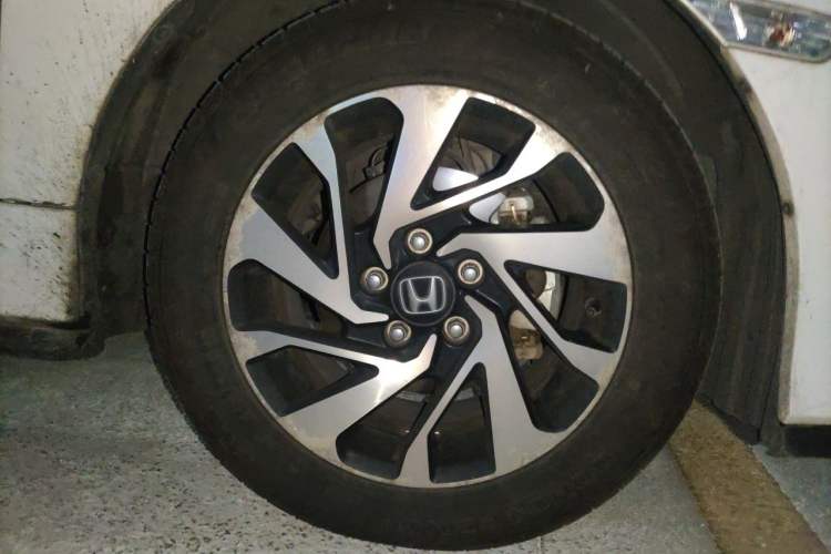 Used Honda Civic 2021 HATCHBACK 220TURBO CVT New Trendsetter Right Front Wheel Hub