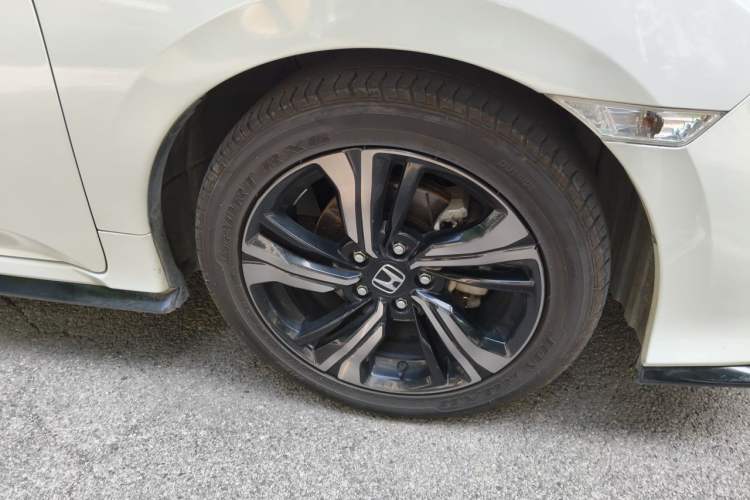 Used Honda Civic 2021 HATCHBACK 220TURBO CVT Dynamic Control Right Front Wheel Hub