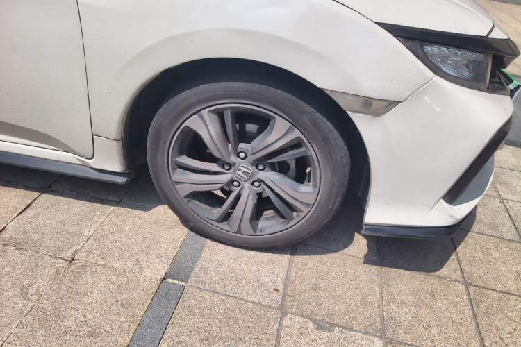 Used Honda Civic 2021 HATCHBACK 220TURBO CVT Trendy Cool Edition Right Front Wheel Hub