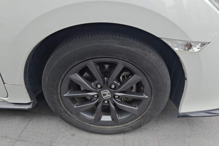 Used Honda Civic 2021 HATCHBACK 220TURBO CVT New Trendsetter Right Front Wheel Hub