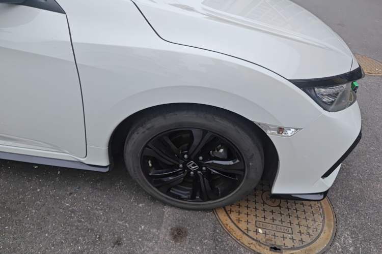 Used Honda Civic 2021 HATCHBACK 220TURBO CVT Trendy Cool Edition Right Front Wheel Hub