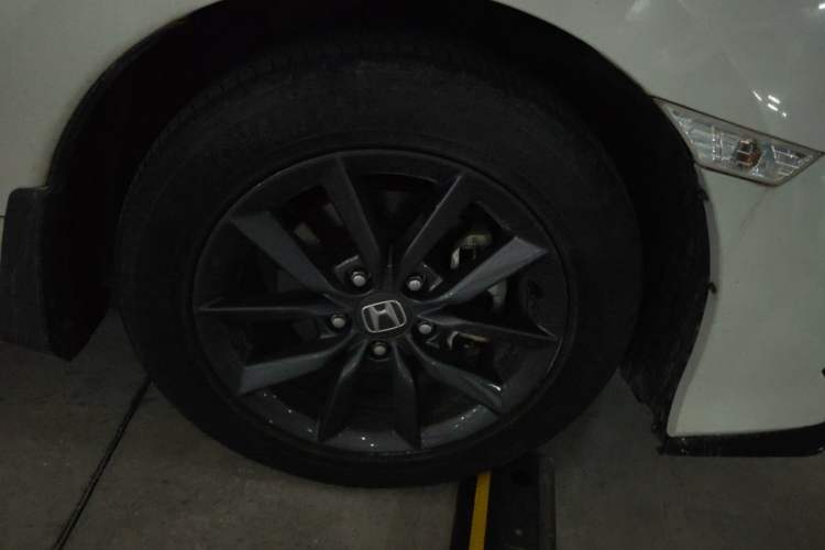 Used Honda Civic 2021 HATCHBACK 220TURBO CVT New Trendsetter Right Front Wheel Hub