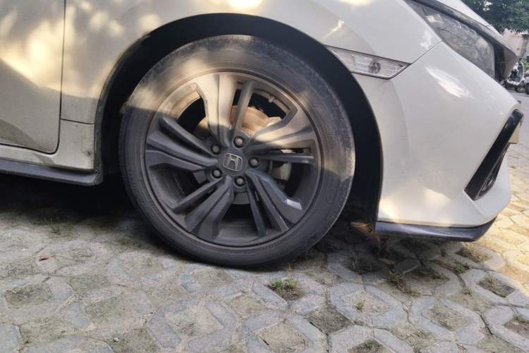 Used Honda Civic 2021 HATCHBACK 220TURBO CVT Trendy Cool Edition Right Front Wheel Hub