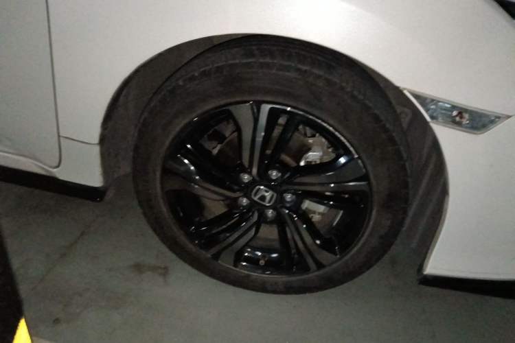 Used Honda Civic 2021 HATCHBACK 220TURBO CVT Trendy Cool Edition Right Front Wheel Hub