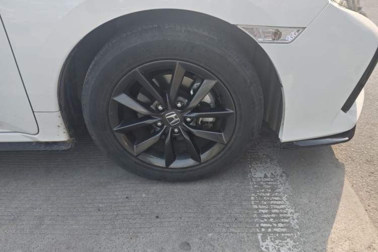 Used Honda Civic 2021 HATCHBACK 220TURBO CVT New Trendsetter Right Front Wheel Hub