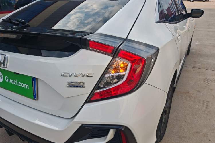 Used Honda Civic 2021 HATCHBACK 220TURBO CVT New Trendsetter Right Rear Taillight