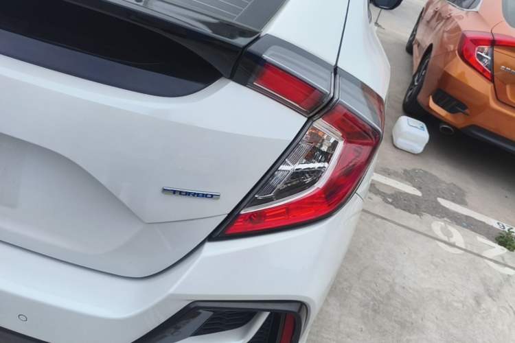 Used Honda Civic 2021 HATCHBACK 220TURBO CVT Trendy Cool Edition Right Rear Taillight