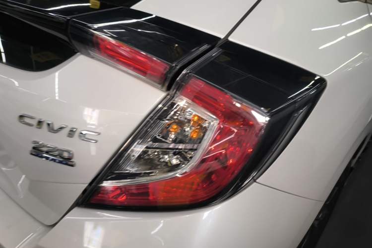 Used Honda Civic 2021 HATCHBACK 220TURBO CVT New Trendsetter Right Rear Taillight