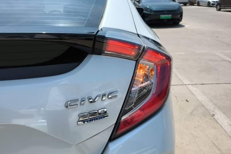 Used Honda Civic 2021 HATCHBACK 220TURBO CVT New Trendsetter Right Rear Taillight