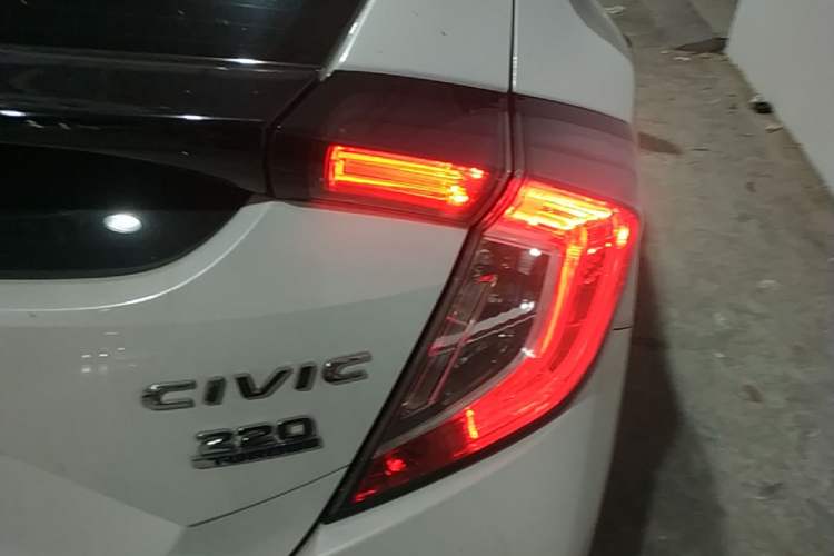 Used Honda Civic 2021 HATCHBACK 220TURBO CVT New Trendsetter Right Rear Taillight