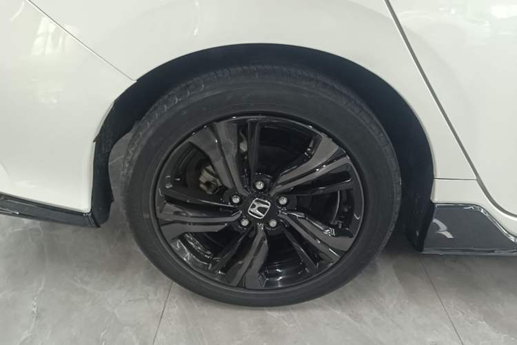 Used Honda Civic 2021 HATCHBACK 220TURBO CVT Dynamic Control Right Rear Wheel Hub