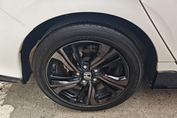 Used Honda Civic 2021 HATCHBACK 220TURBO CVT New Trendsetter Right Rear Wheel Hub