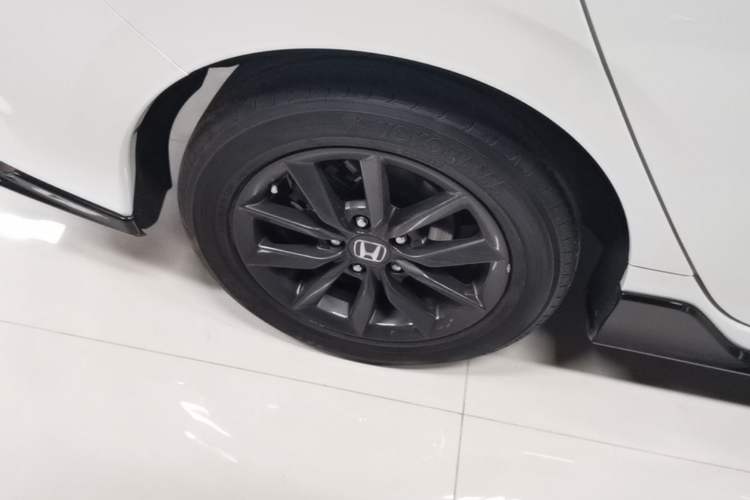 Used Honda Civic 2021 HATCHBACK 220TURBO CVT New Trendsetter Right Rear Wheel Hub