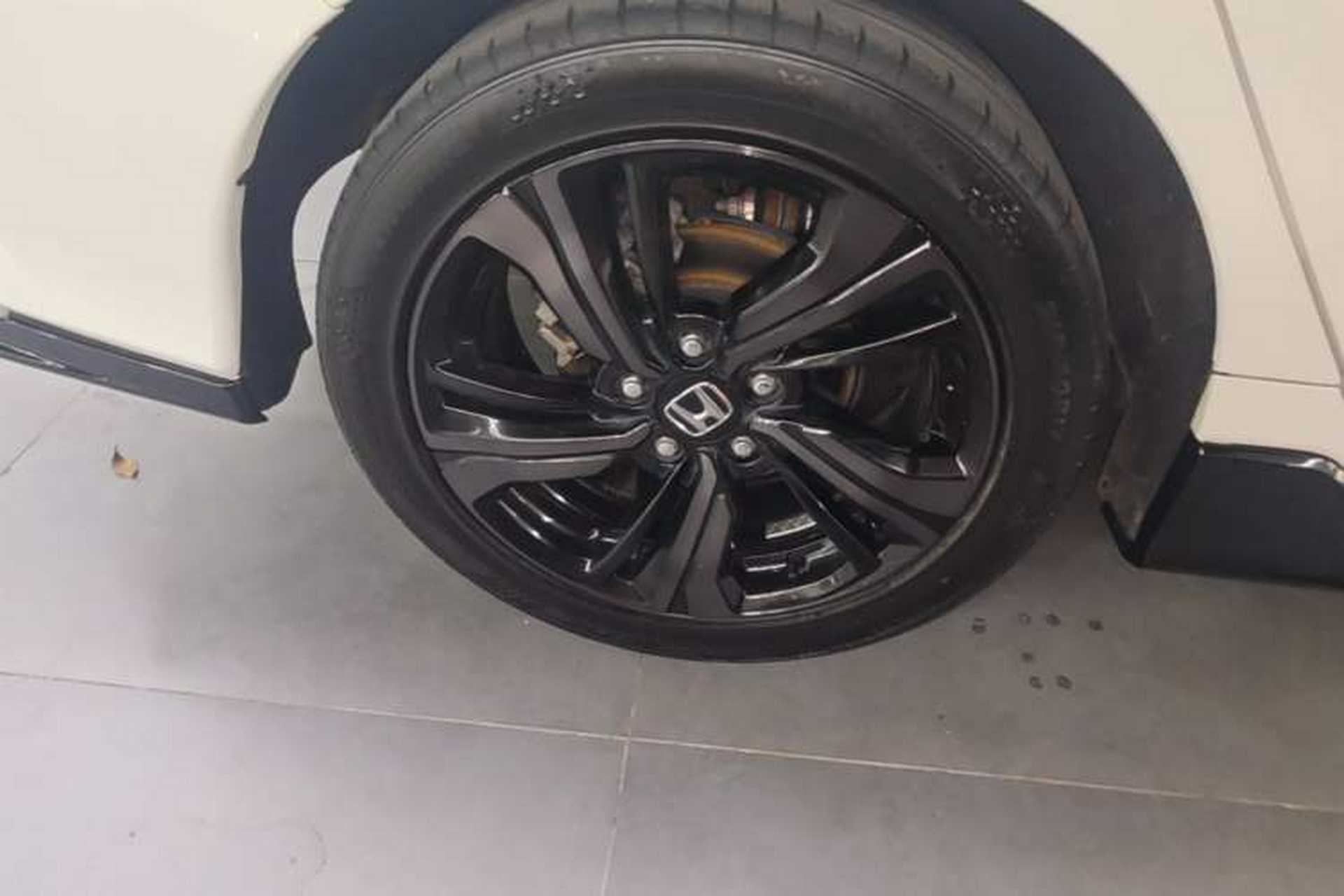 Used Honda Civic 2021 HATCHBACK 220TURBO CVT Dynamic Control Right Rear Wheel Hub