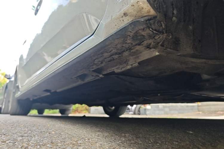 Used Honda Civic 2021 HATCHBACK 220TURBO CVT New Trendsetter Right Side Sill