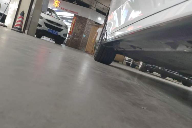 Used Honda Civic 2021 HATCHBACK 220TURBO CVT New Trendsetter Right Side Sill