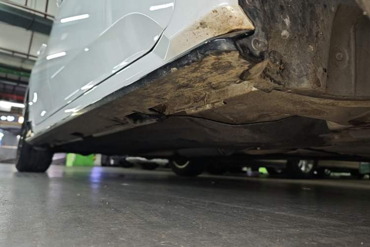 Used Honda Civic 2021 HATCHBACK 220TURBO CVT New Trendsetter Right Side Sill