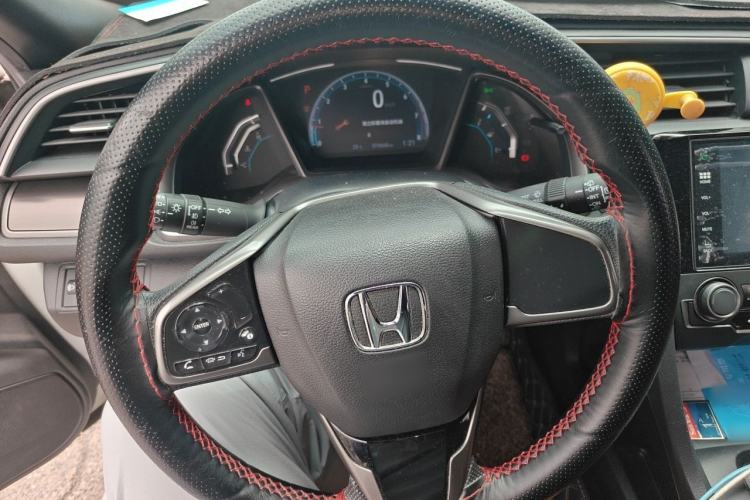 Used Honda Civic 2021 HATCHBACK 220TURBO CVT New Trendsetter Steering Wheel