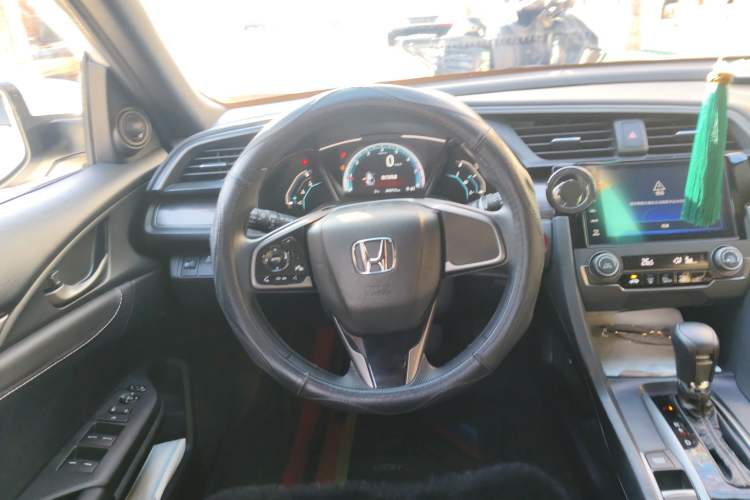Used Honda Civic 2021 HATCHBACK 220TURBO CVT New Trendsetter Steering Wheel