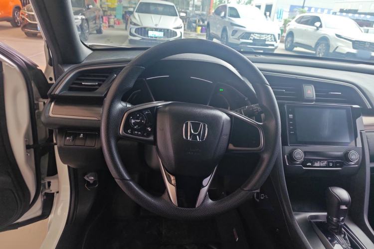 Used Honda Civic 2021 HATCHBACK 220TURBO CVT New Trendsetter Steering Wheel