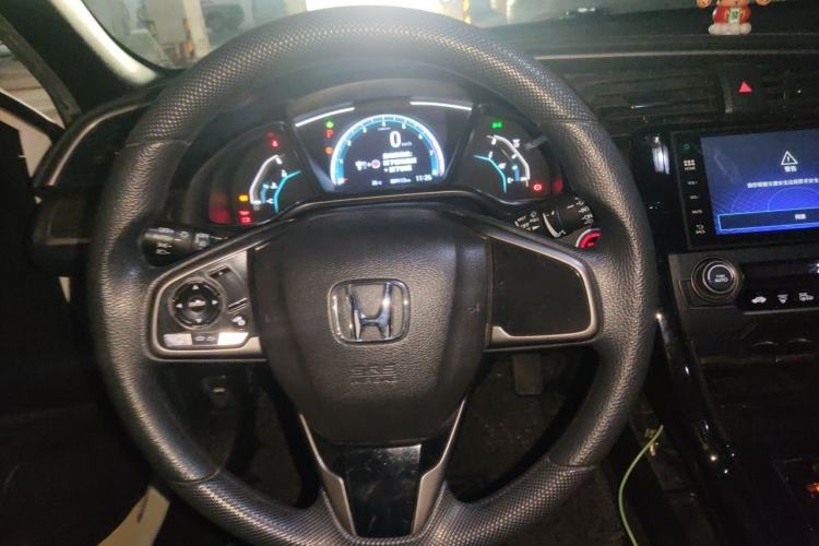 Used Honda Civic 2021 HATCHBACK 220TURBO CVT New Trendsetter Steering Wheel